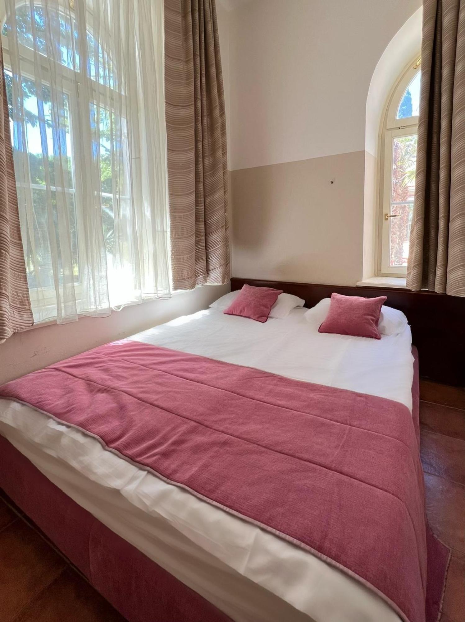 Villa Valdepian Apartments ซาวูดริยา ภายนอก รูปภาพ